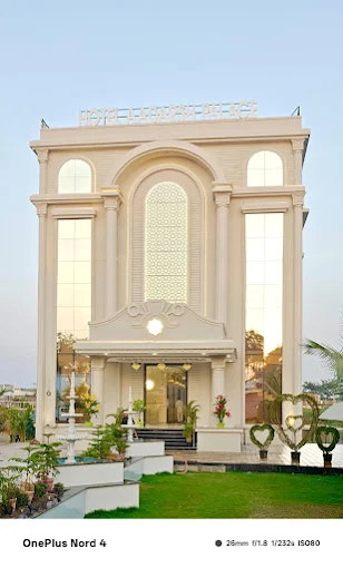 HOTEL AADARSH PALACE in Chh. Sambhajinagar
